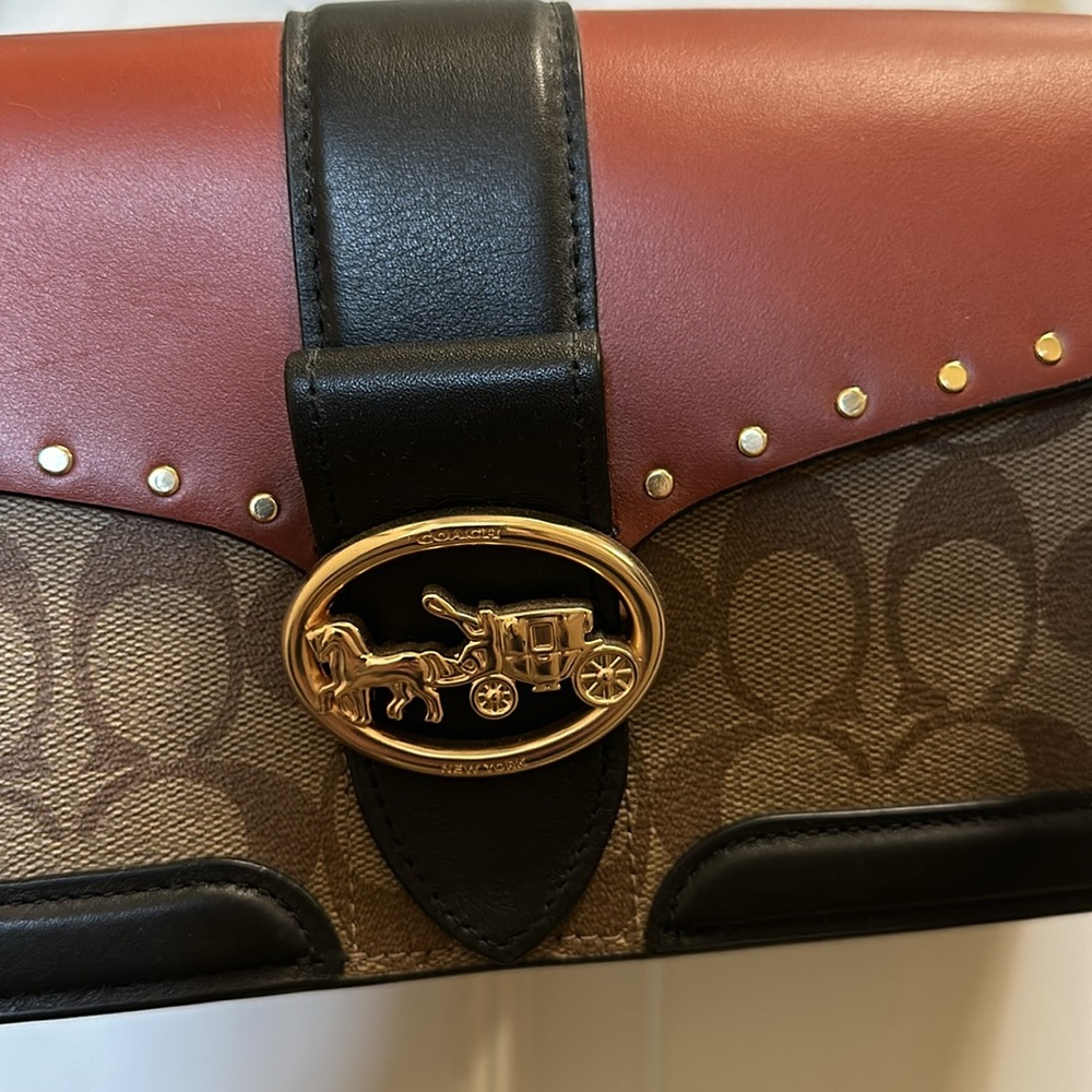 New Coach Tabby Carriage Purse - Picture 4 of 7